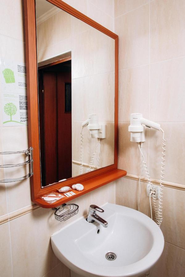 Stanislavsky Hotel Group Jaremtsje Buitenkant foto