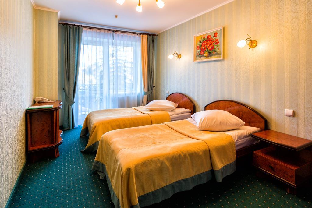 Stanislavsky Hotel Group Jaremtsje Buitenkant foto