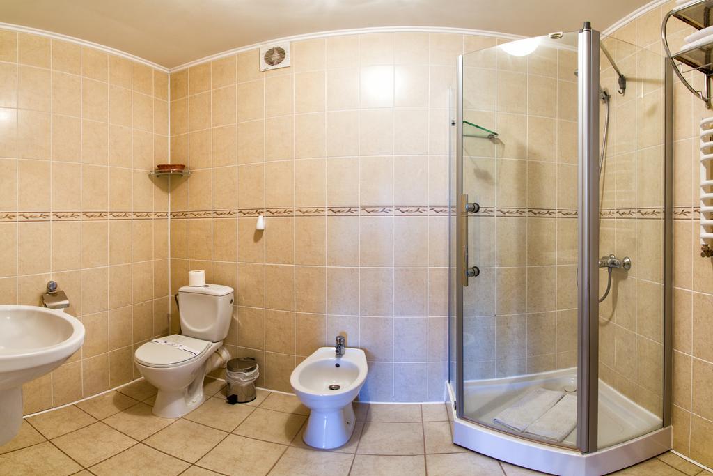 Stanislavsky Hotel Group Jaremtsje Buitenkant foto