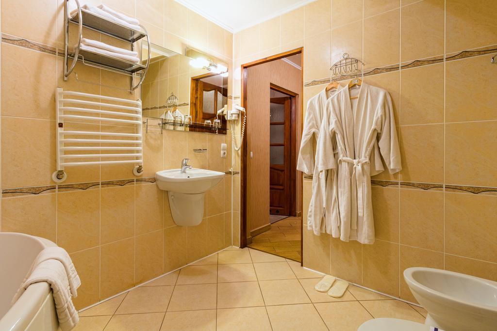 Stanislavsky Hotel Group Jaremtsje Buitenkant foto